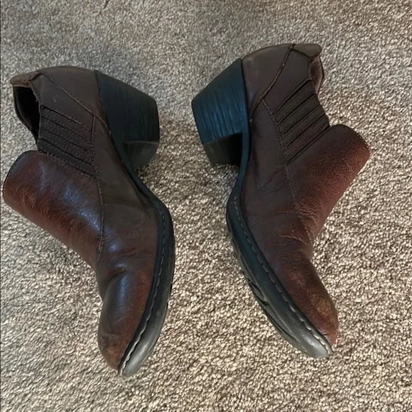 Born Brown Ankle Boots Timeless Leather Booties - Picture 5 of 7